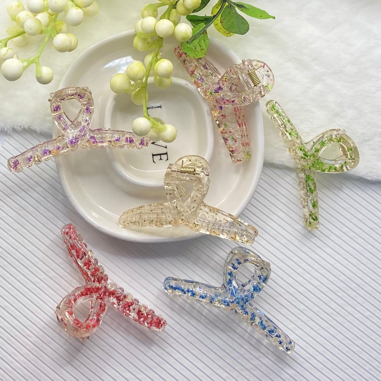 Real Dried Flower Hair Claw Medium